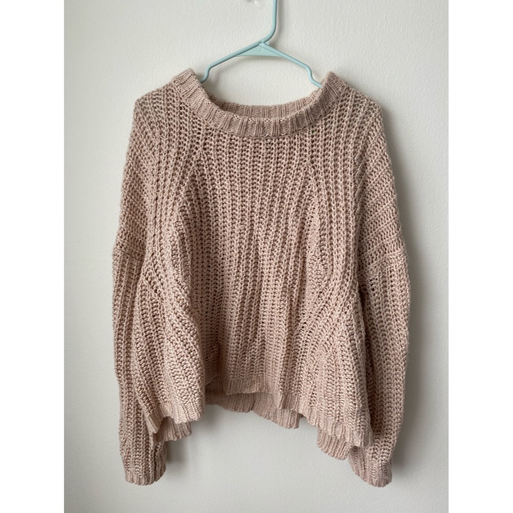 {Universal Threads Chunky Knit Pink Sweater}